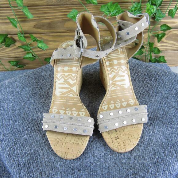 Dolce Vita Women Stud Everve Dante‎ Ankle Strap Taupe Suede 8 Medium Gently Used - Picture 2 of 7
